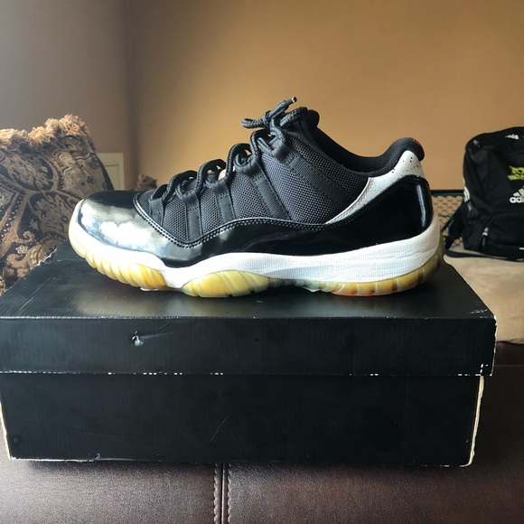 infrared jordans 11